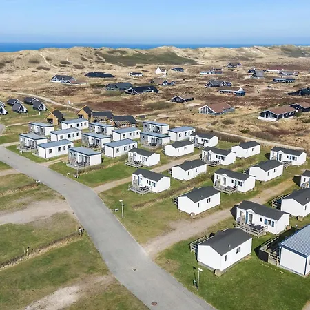 Lovely Home In Hvide Sande